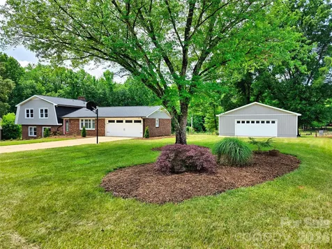158 W Meadowview Drive Statesville NC 28625