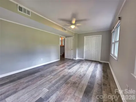 158 W Meadowview Drive Statesville NC 28625