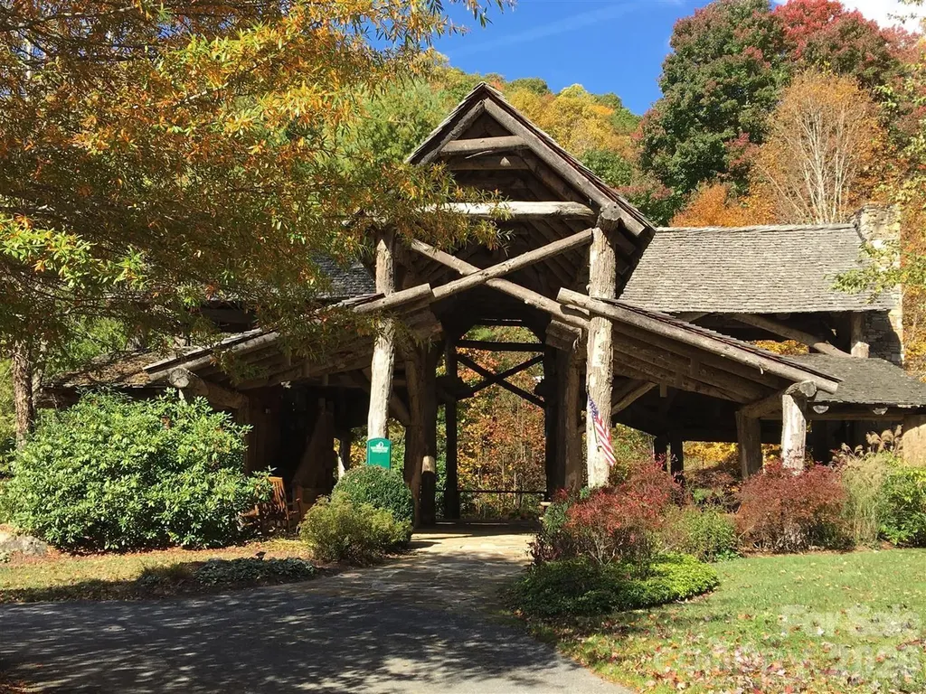 21 Overlook Drive Mars Hill NC 28754