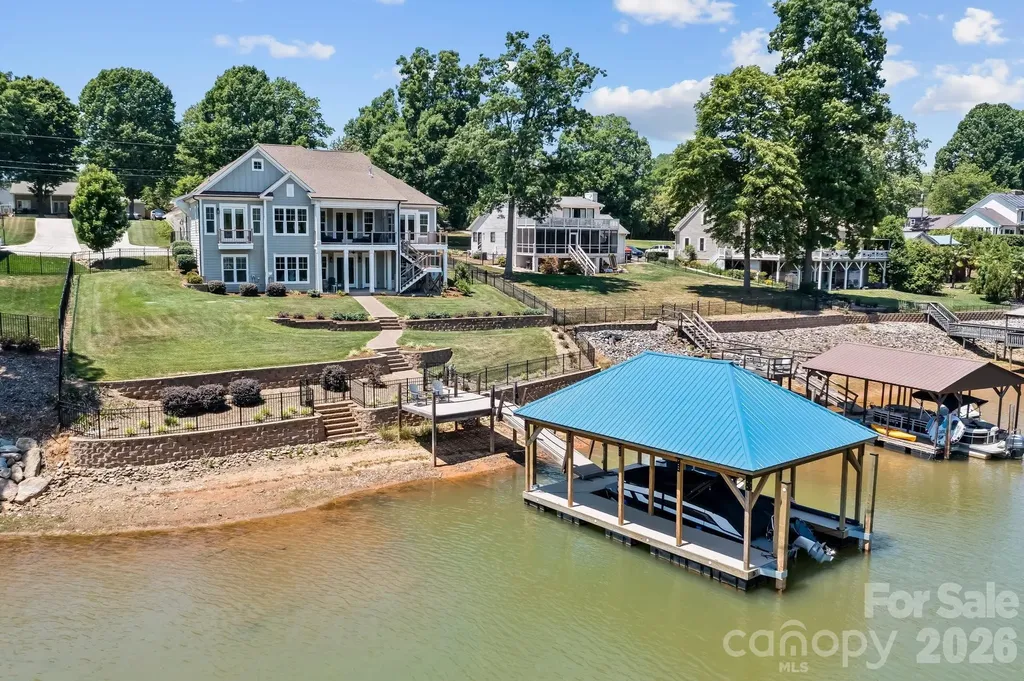 176 Hazelton Loop Mooresville NC 28117