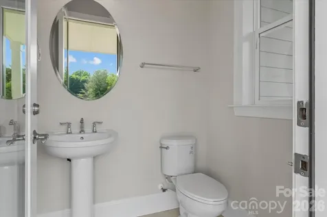 176 Hazelton Loop Mooresville NC 28117