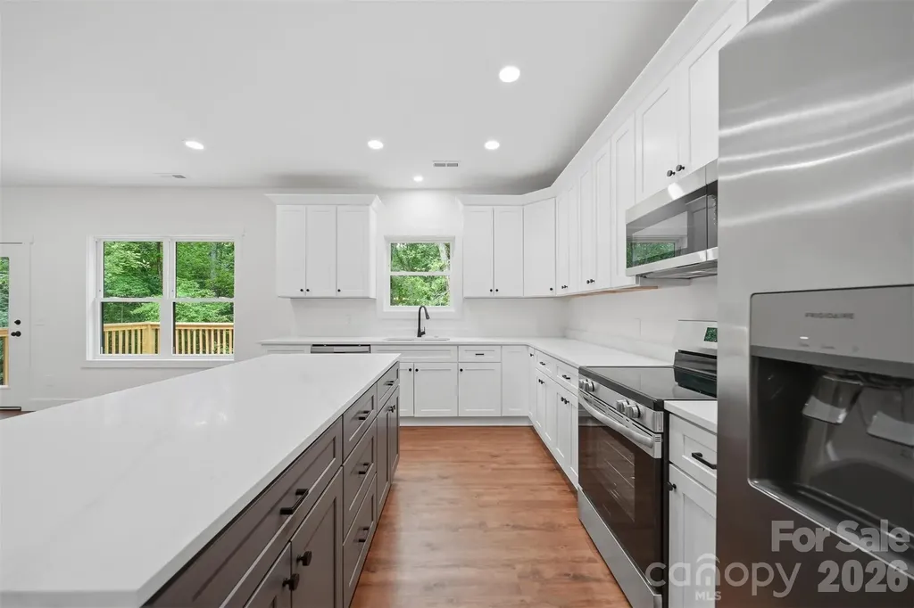 414 Scarlett Oak Court NE Lenoir NC 28645