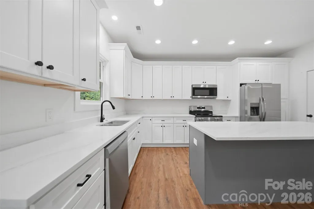 414 Scarlett Oak Court NE Lenoir NC 28645