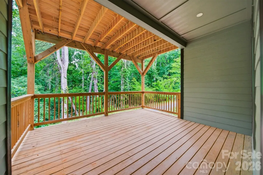414 Scarlett Oak Court NE Lenoir NC 28645
