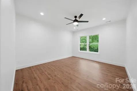 414 Scarlett Oak Court NE Lenoir NC 28645