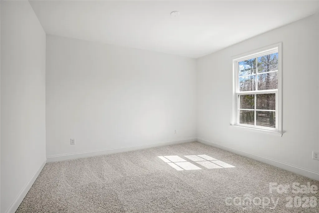 1011 High Bluff Point SE Waxhaw NC 28173