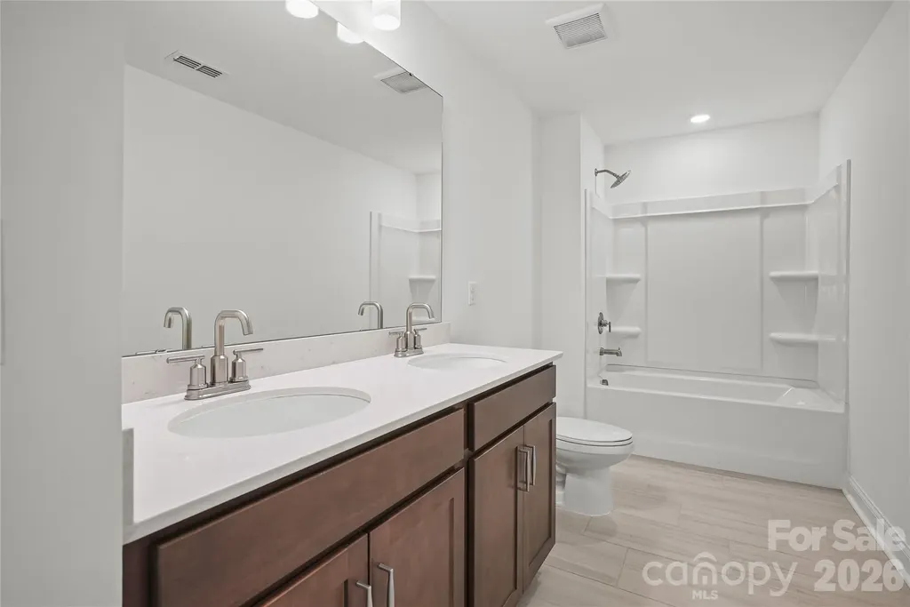 1011 High Bluff Point SE Waxhaw NC 28173