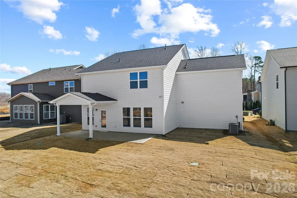 1011 High Bluff Point SE Waxhaw NC 28173