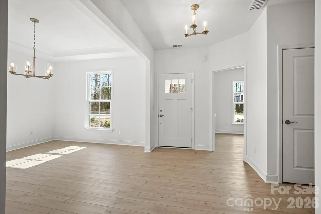 1011 High Bluff Point SE Waxhaw NC 28173