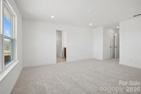 1011 High Bluff Point SE Waxhaw NC 28173