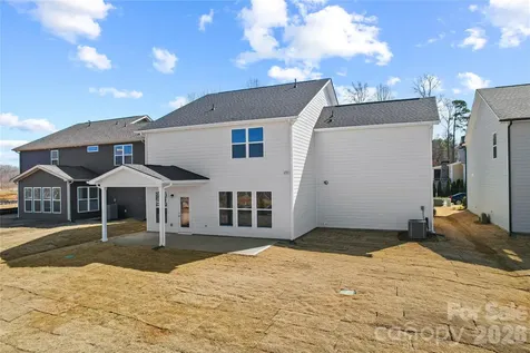 1011 High Bluff Point SE Waxhaw NC 28173
