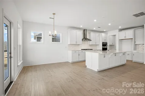 1011 High Bluff Point SE Waxhaw NC 28173