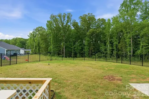 420 Grandiflora Avenue Lancaster SC 29720