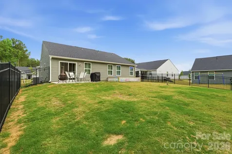 420 Grandiflora Avenue Lancaster SC 29720