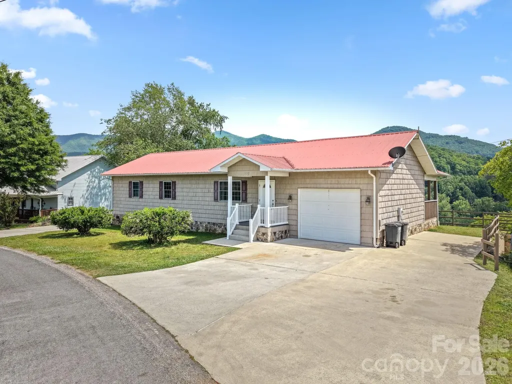 533 Lemons Branch Road Bryson City NC 28713