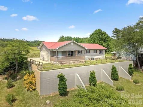533 Lemons Branch Road Bryson City NC 28713