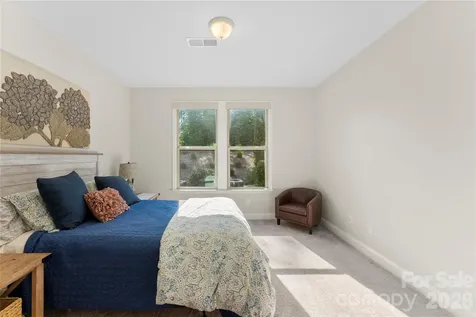 5028 Whitemarsh Court Lancaster SC 29720