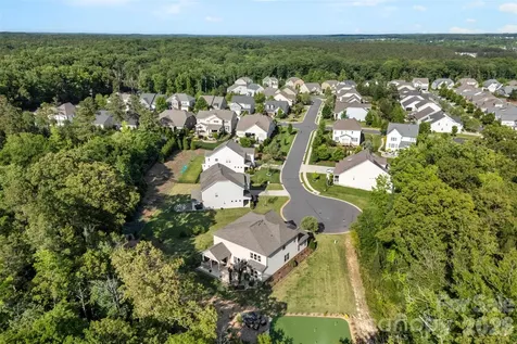 5028 Whitemarsh Court Lancaster SC 29720