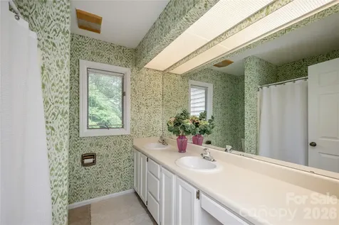 36 Quail Run Circle Brevard NC 28712
