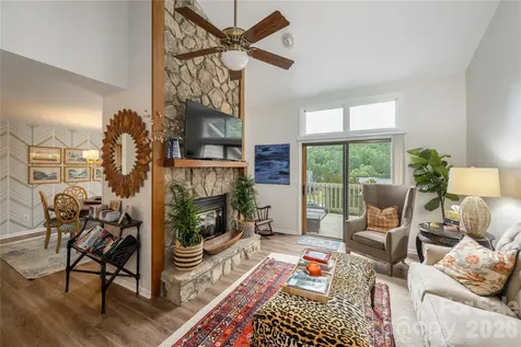36 Quail Run Circle Brevard NC 28712