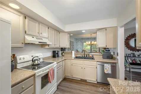 36 Quail Run Circle Brevard NC 28712
