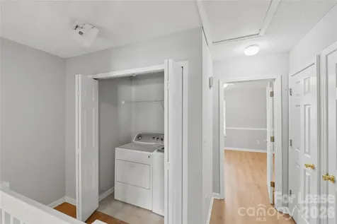 8144 Christmas Court Charlotte NC 28216
