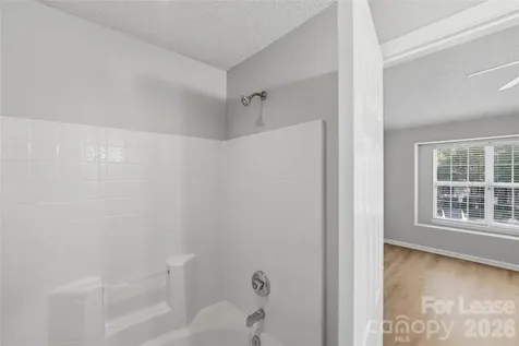 8144 Christmas Court Charlotte NC 28216