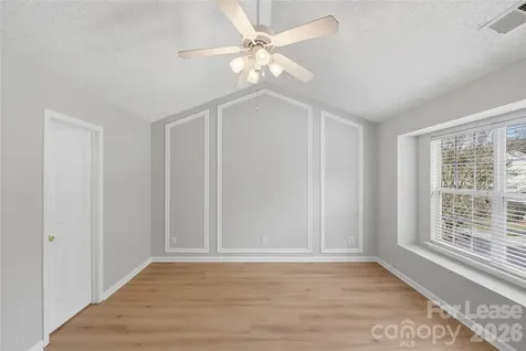 8144 Christmas Court Charlotte NC 28216