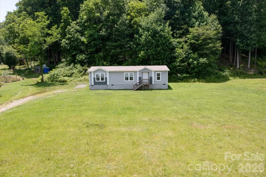 1060 Pickens Highway Rosman NC 28772