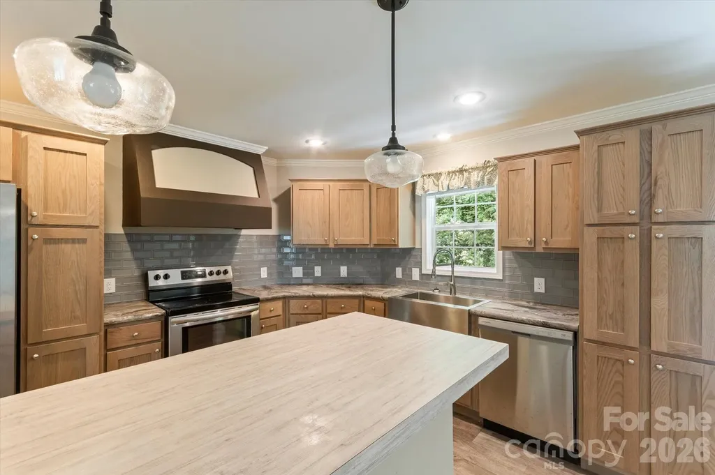 1060 Pickens Highway Rosman NC 28772