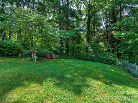 112 Lyndale Road Hendersonville NC 28739