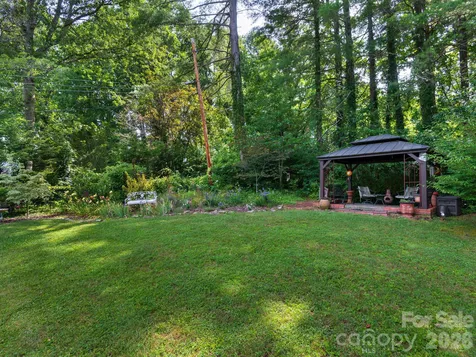 112 Lyndale Road Hendersonville NC 28739