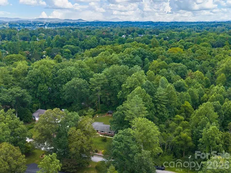 112 Lyndale Road Hendersonville NC 28739