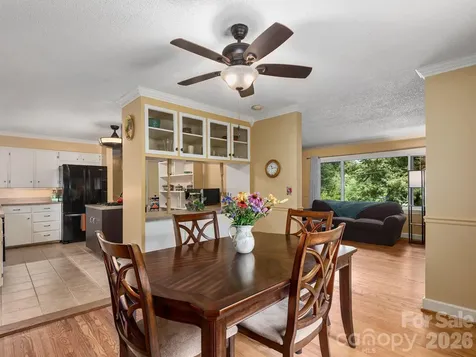 112 Lyndale Road Hendersonville NC 28739