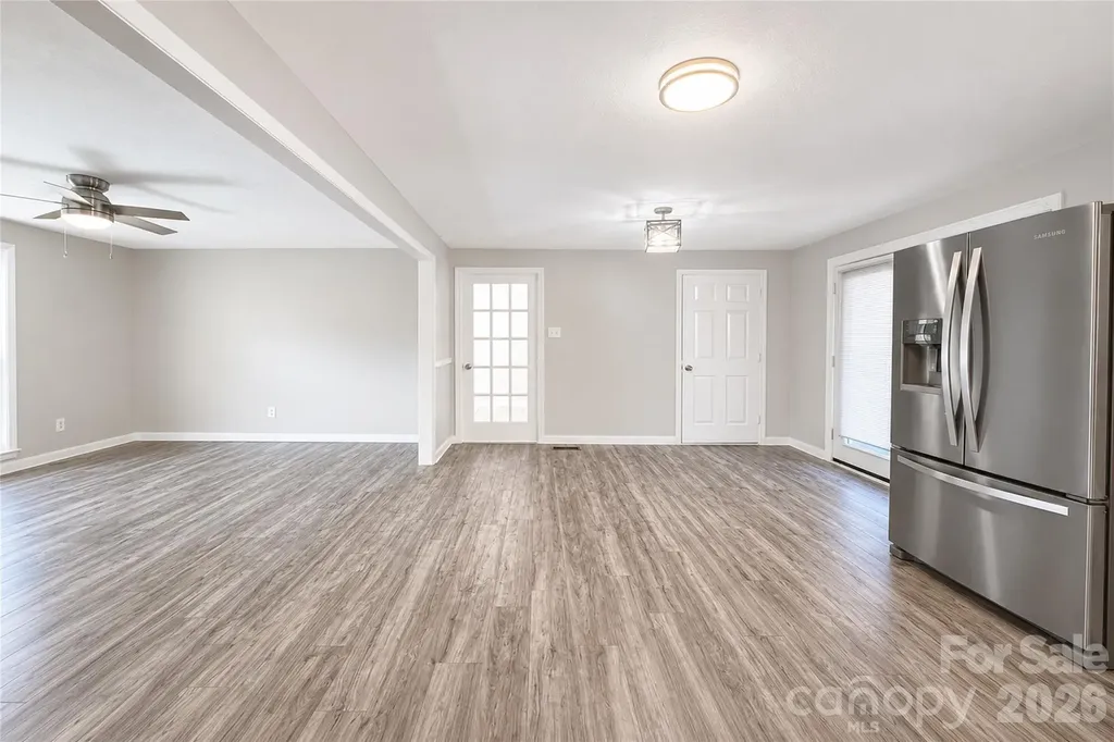 2121 24th Street NE Hickory NC 28601