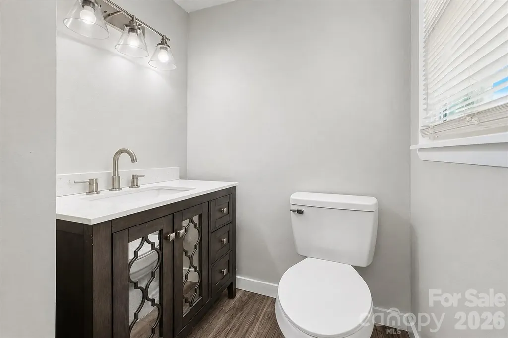 2121 24th Street NE Hickory NC 28601