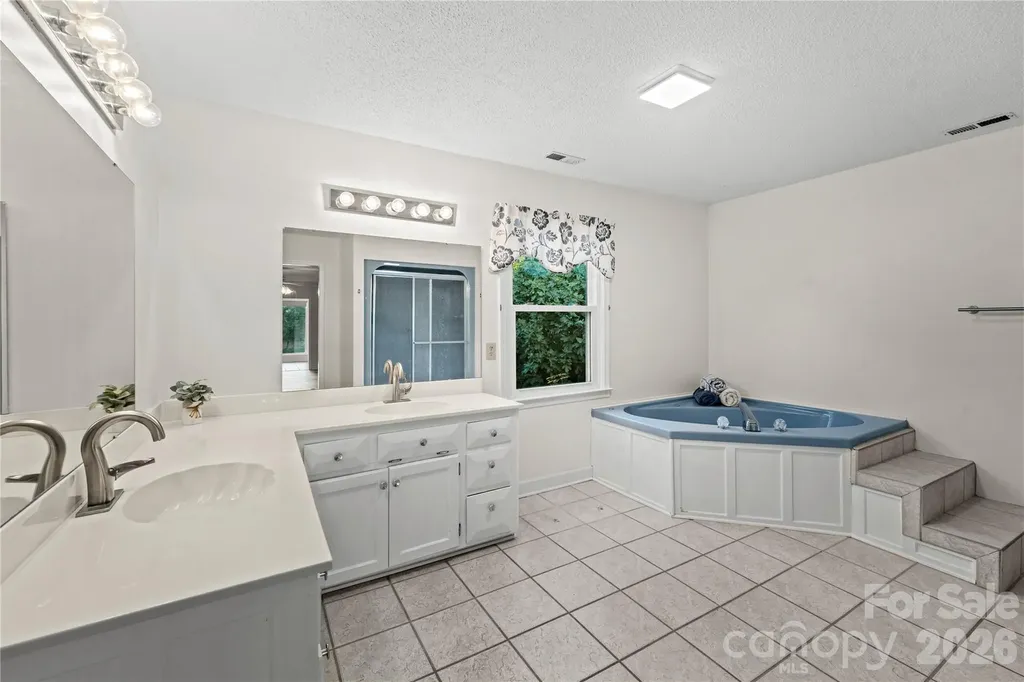 47209 Paradise Lane Norwood NC 28128