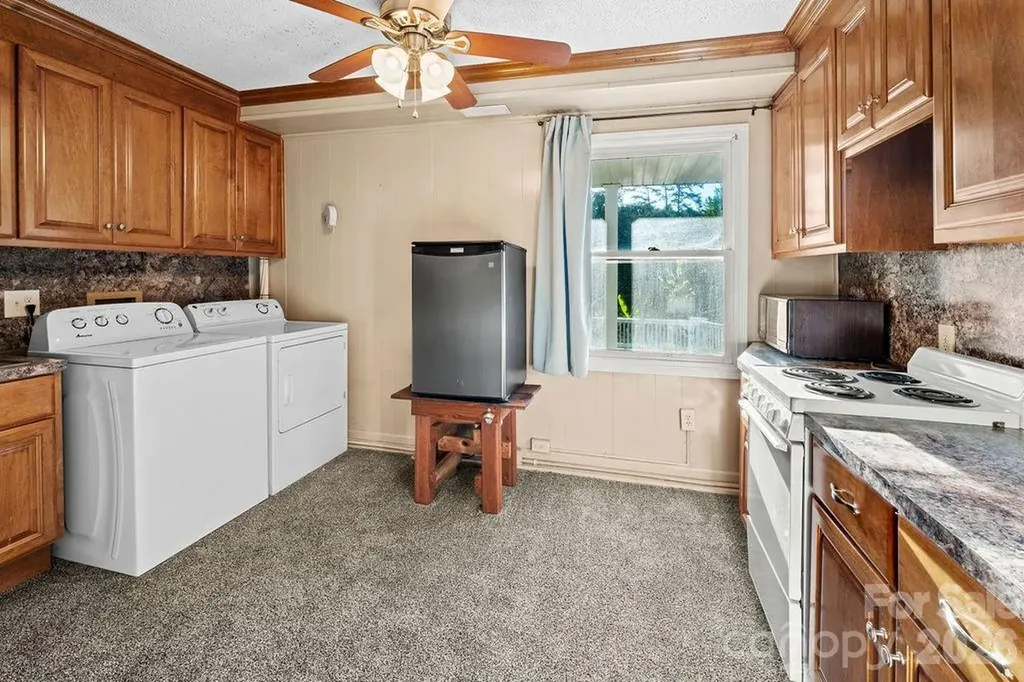 47209 Paradise Lane Norwood NC 28128
