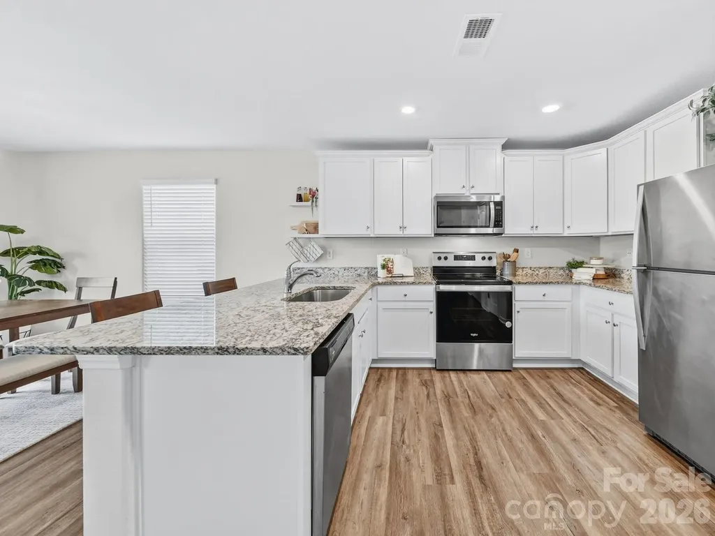 8128 Derby Woods Lane Charlotte NC 28214