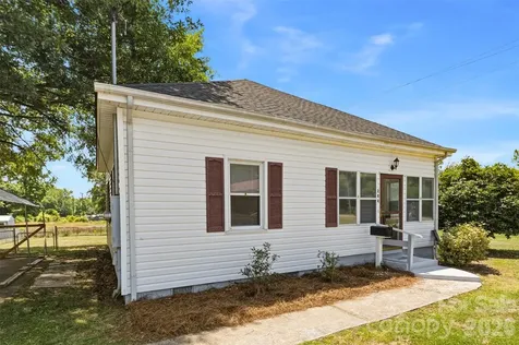 204 Hampshire Lane Clover SC 29710