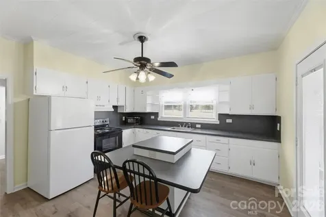 204 Hampshire Lane Clover SC 29710