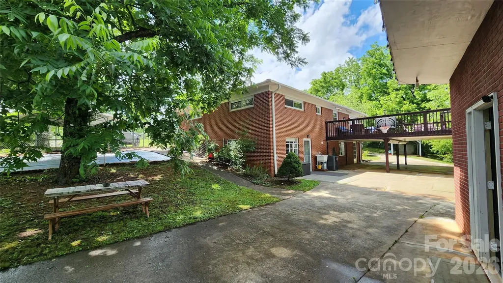 101 Bluebird Lane Morganton NC 28655