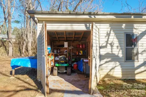 101 Bluebird Lane Morganton NC 28655