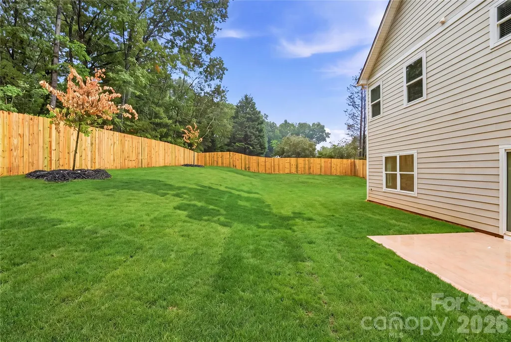 6206 Linda Vista Lane Charlotte NC 28216