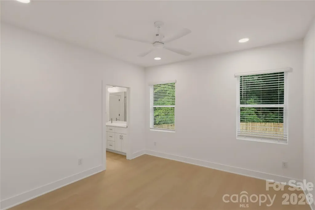 6206 Linda Vista Lane Charlotte NC 28216