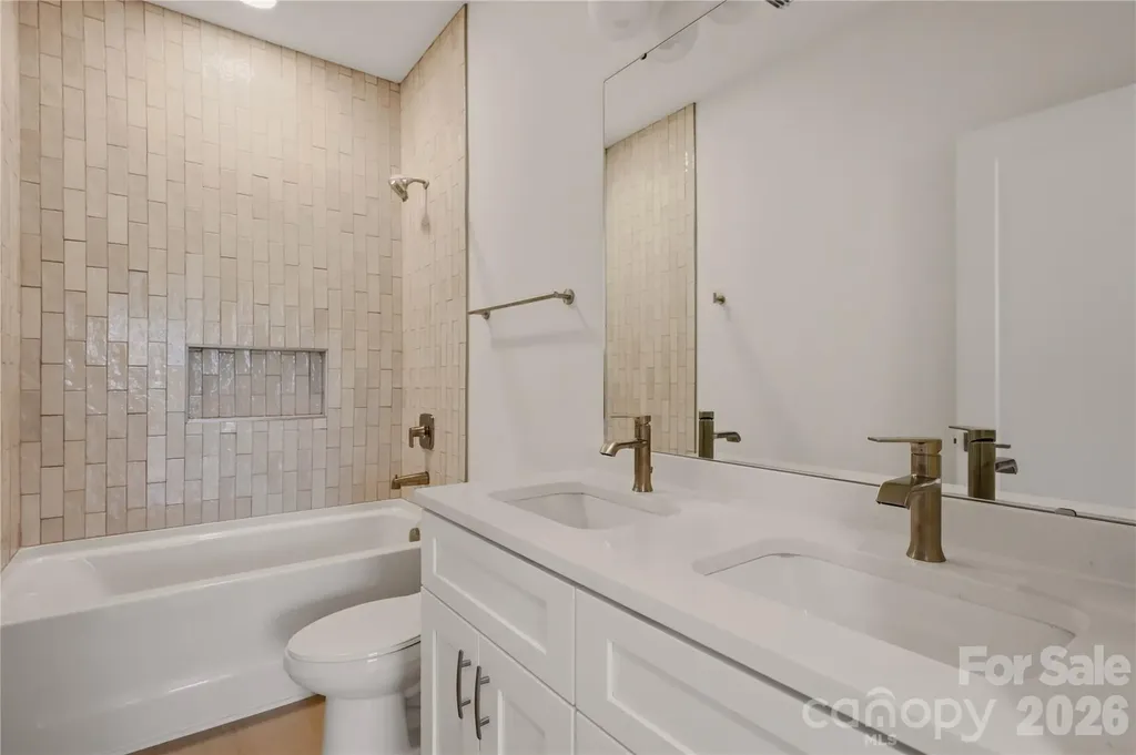 6206 Linda Vista Lane Charlotte NC 28216