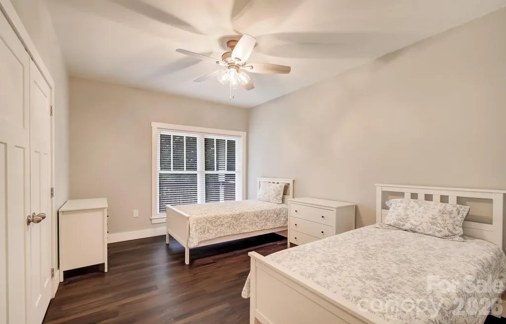 182 Ellerslie Acre Hendersonville NC 28739