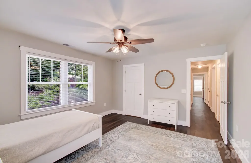 182 Ellerslie Acre Hendersonville NC 28739