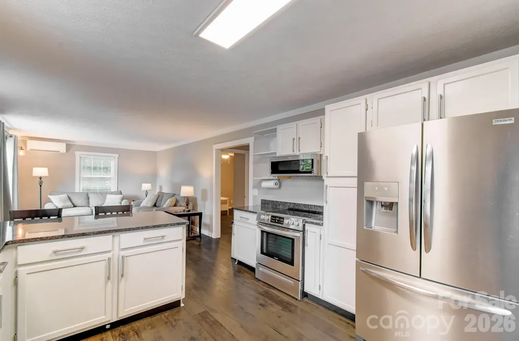 182 Ellerslie Acre Hendersonville NC 28739