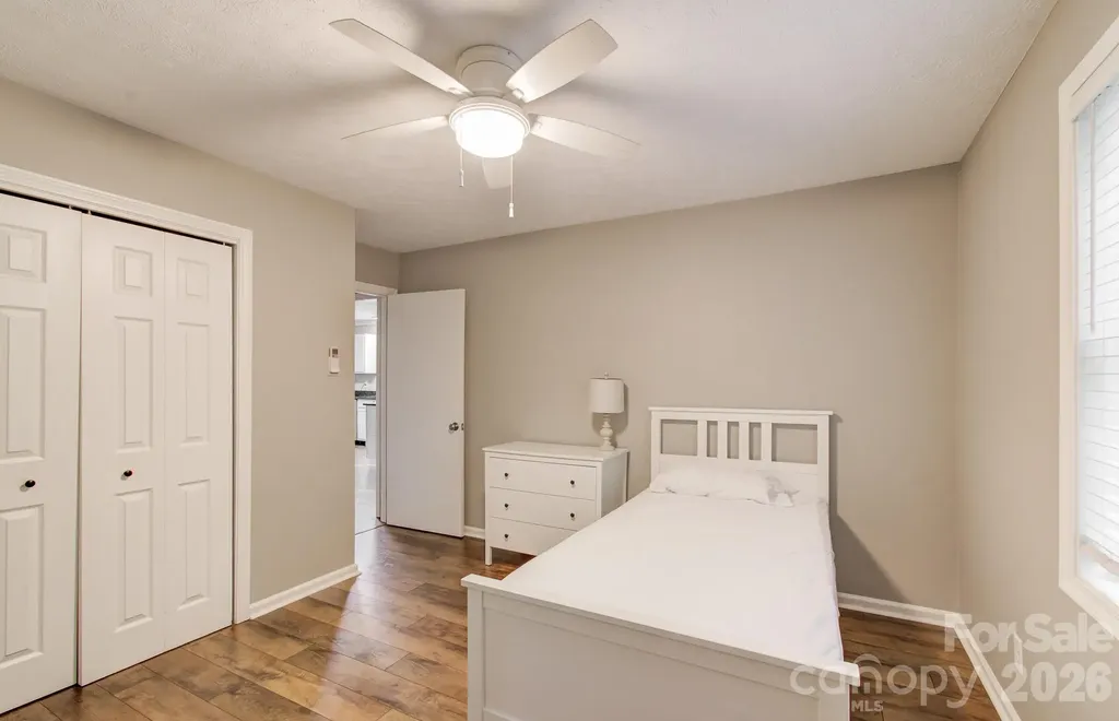 182 Ellerslie Acre Hendersonville NC 28739